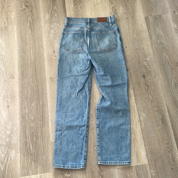 Madewell The Perfect Vintage Straight Jean in Reinhardt Wash - Picture 8 of 9
